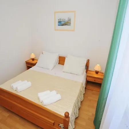 Apartment Anamarija - One Bedroom With Balcony - 5 *