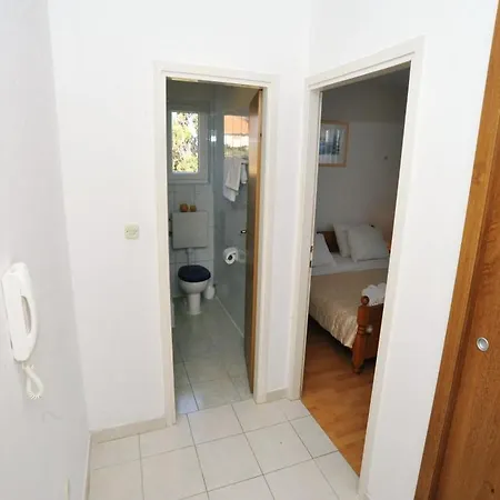 아파트 Anamarija - One Bedroom With Balcony - 5 *