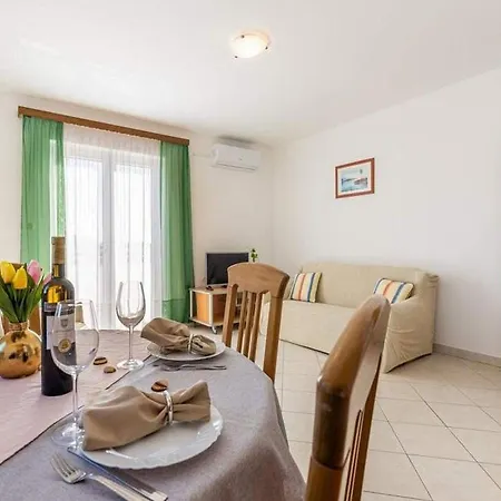 아파트 Anamarija - One Bedroom With Balcony - 5 *