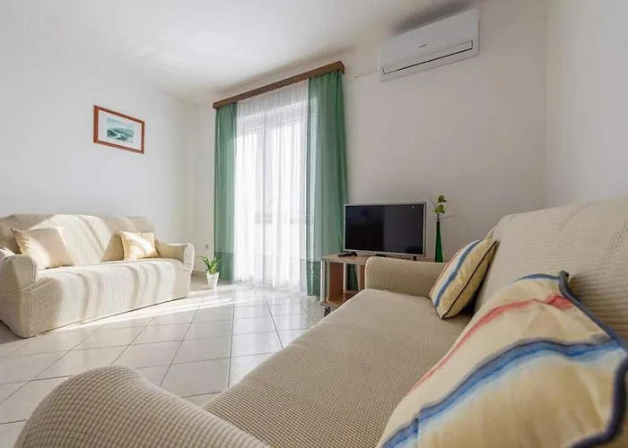 Anamarija - One Bedroom With Balcony - 5 * Привлака