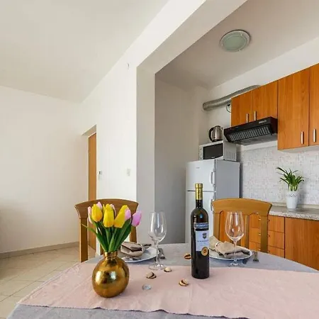 Anamarija - One Bedroom With Balcony - 5 *